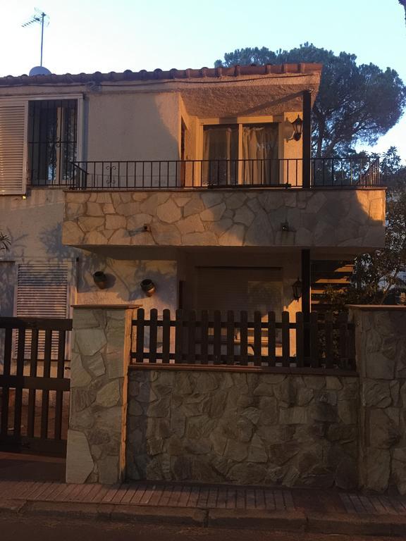 Apartamentos Piscis Platja d'Aro Luaran gambar