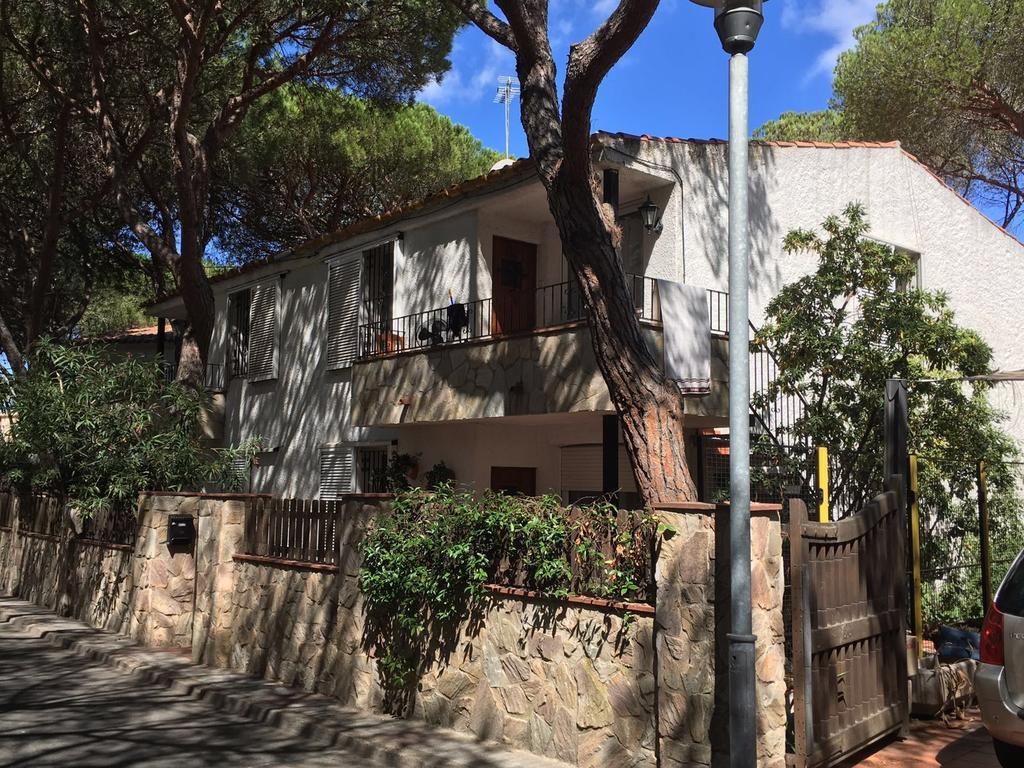 Apartamentos Piscis Platja d'Aro Luaran gambar