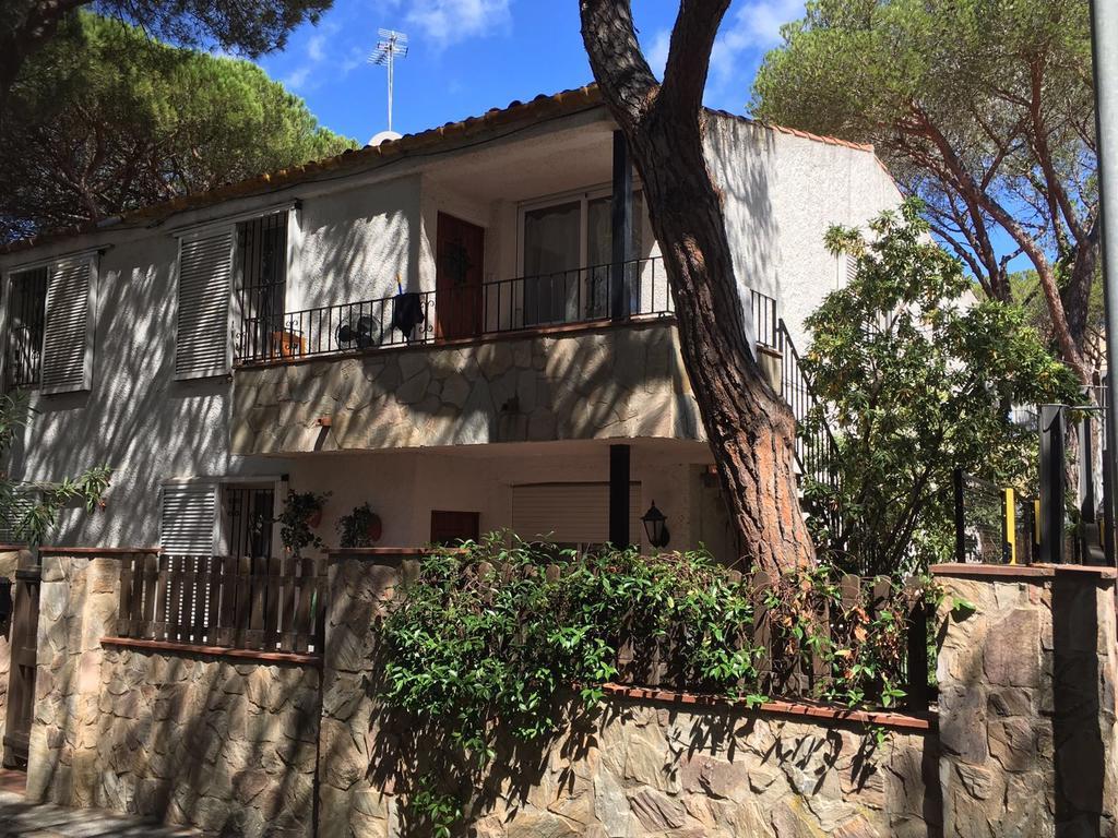 Apartamentos Piscis Platja d'Aro Luaran gambar